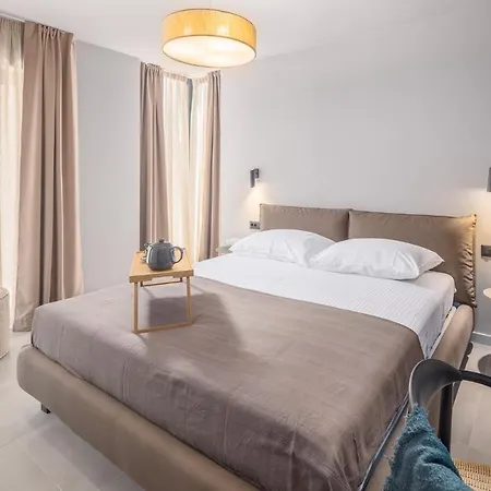 Grota - Luxury 4-bedroom With Private Pool & Garden Near Πόρετς