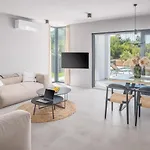 Grota - Luxury 4-bedroom With Private Pool & Garden Villa Poreč
