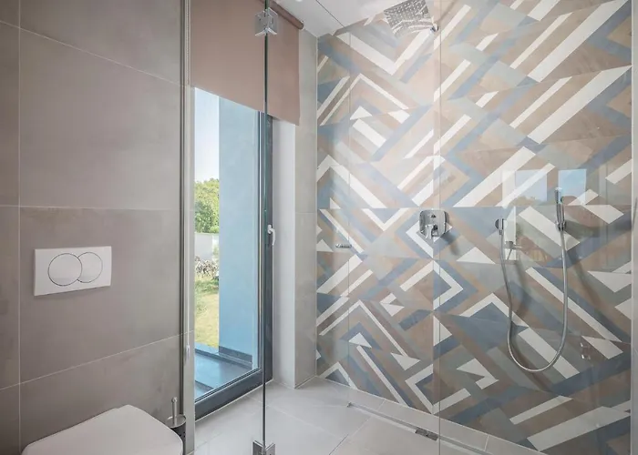 Grota - Luxury 4-bedroom With Private Pool & Garden Villa *