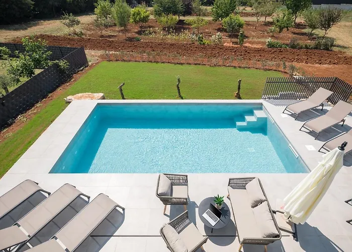 Grota - Luxury 4-bedroom With Private Pool & Garden Вилла *